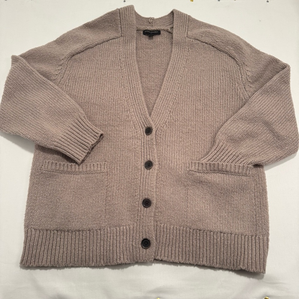 Banana Republic wool blend Women's Cozy Knit Cardigan Sweater
